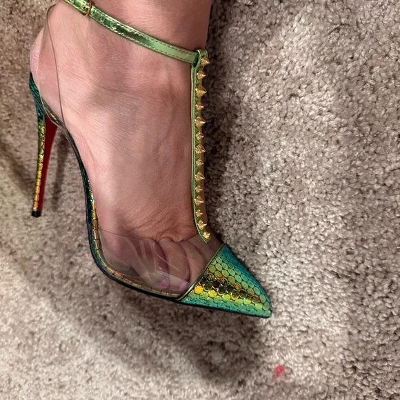 Christian Louboutin Green and Gold Heels with Metallic Accents - Picture 9 of 13